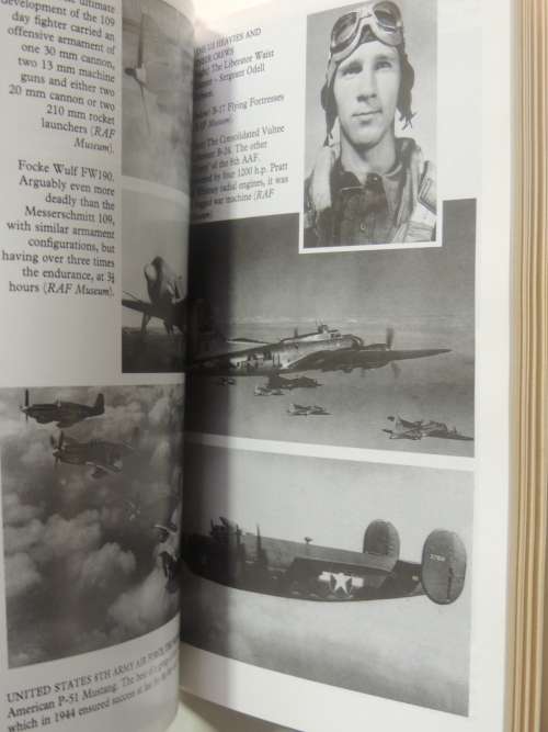 Aircrew  The Story Of The Men Who Flew The Bombers - Bruce Lewis
