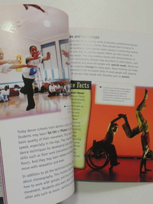 Modern Dance - Andew Solway BOOK