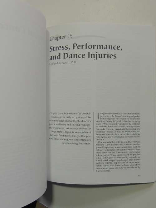 Preventing Dance Injuries - Ruth Solomon, John Solomon, Sandra Cerny Minton