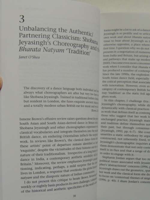 Decentring Dancing texts - The Challenge of Interpreting Dances - Ed.  Janet Lansdale