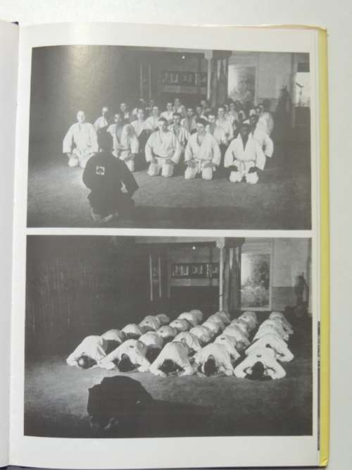 Karate byPictures,The Science ofSelf Defence bythe EmptyHand lucidly Explained &Illustrated- HD Plee