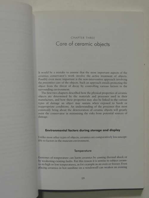 Essentials in the Care & Conservation of Historical Ceramic Objects - Victoria Oakley, Kamal Jain