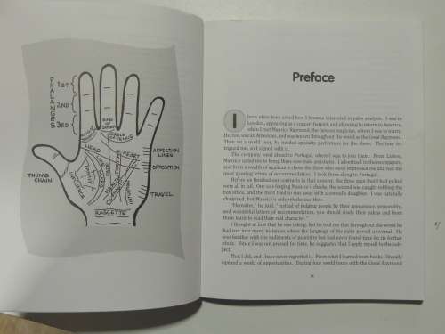 Palm Reading -Fell`s Official Know-It-All Guide - Your Absolute, Quintessential, ..- Litzka R Gibson