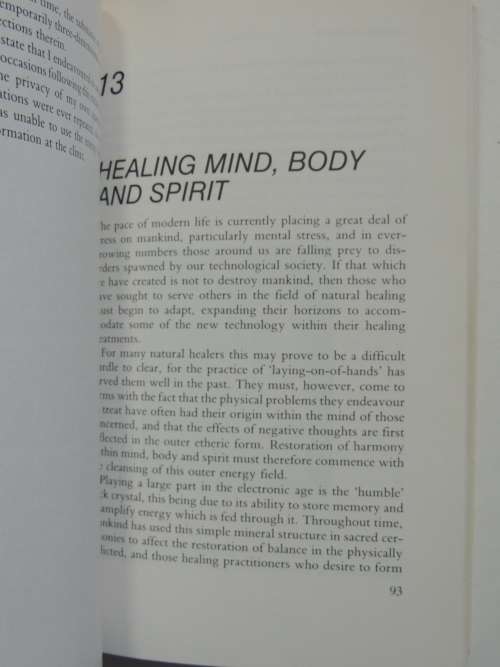 Crystal Healing - A practical Guide to Using Quartz Crystal for Psychic Healing - Edmund Harold