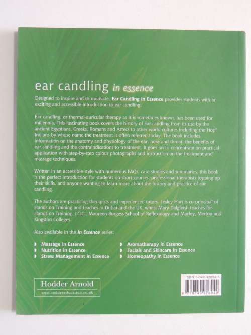 Ear-Candling in Essence - Mary Dalgleish, Lesley Hart