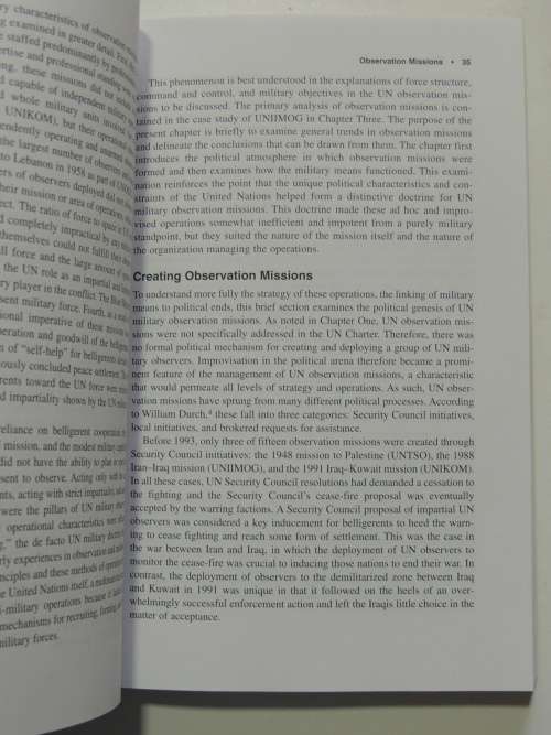 Blue Helmets - The Strategy Of UN Military Operations - John Hillen