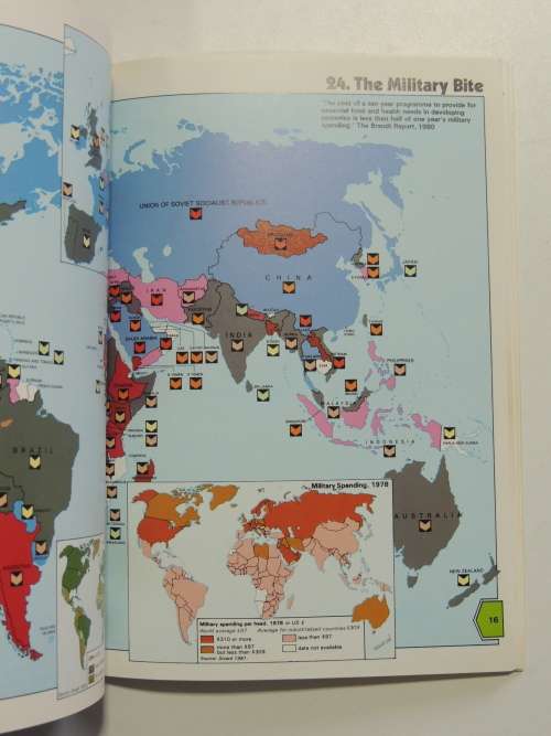 The War Atlas - Armed Conflict-Armed Peace - Michael Kidron & Dan Smith