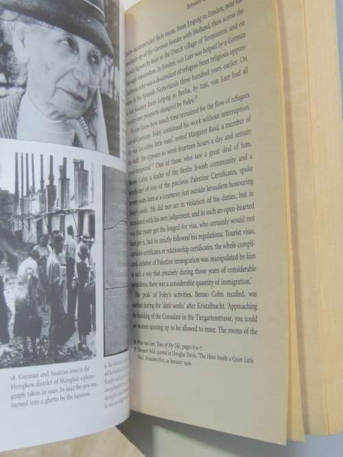 Kristallnacht - Prelude To Destruction - Martin Gilbert