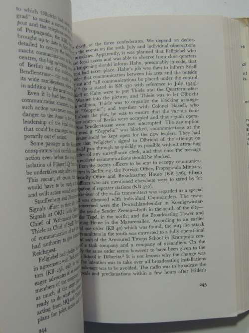 The Flame Of Freedom - The German Struggle Against Hitler - Eberhard Zeller