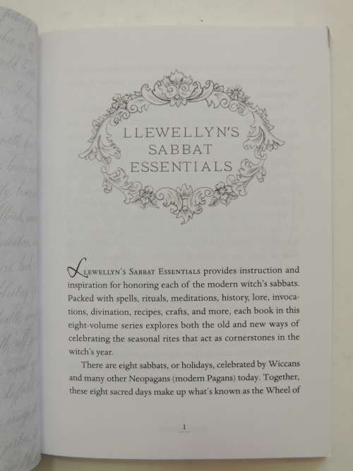 Beltane - Rituls, Recipes & Lore for May DayLlewellyn`s Sabbat Essentails