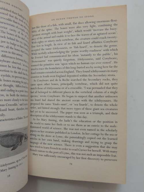 The Dinosaur Hunters,True Story..Scientific Rivalry, Discovery Of Prehistoric World-Deborah Cadbury