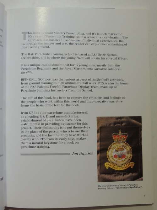 Red-On Go! - A Visual Celebration Of The 50th Year Of Parachute Training - Jon Davison