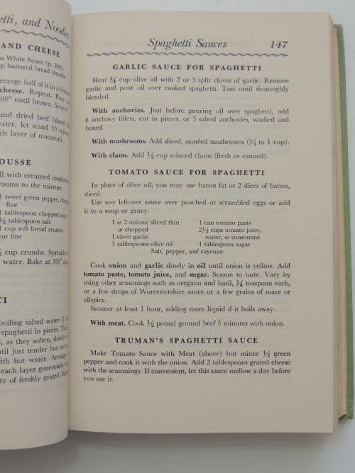 The New Fanny Farmer Boston Cooking-School Cook Book - Fanny Merrit Farmer 9th edition, 1951
