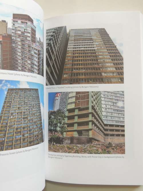 The Roads to Hillbrow, Making Life in South Africa`s Community of Migrants - Ron Nerio, Jean Halley