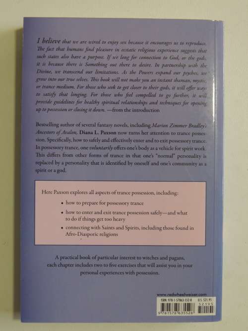 The Essential Guide to Possession, Depossession & Divine Raltionships - Diana L Paxson