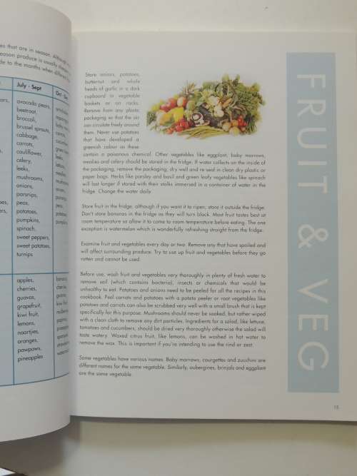 The Housekeeper`s Cookbook - The Easy to Understand Cookbook, English & Sesotho, Step by Step Format