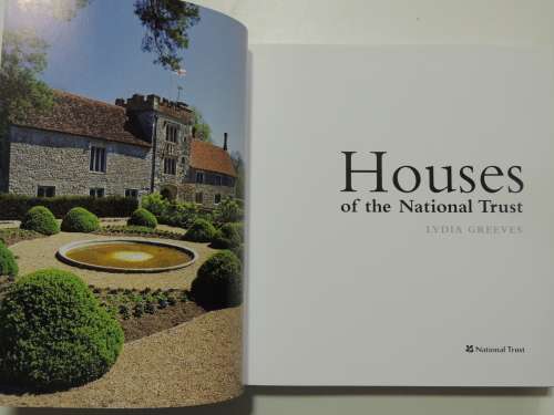 Houses of the National Trust - Lydia Greeves     INTERIOR DESIGN