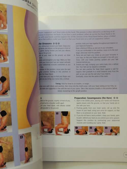 The Yoga Handbook - A Complete Step By Step Guide - Noa Belling
