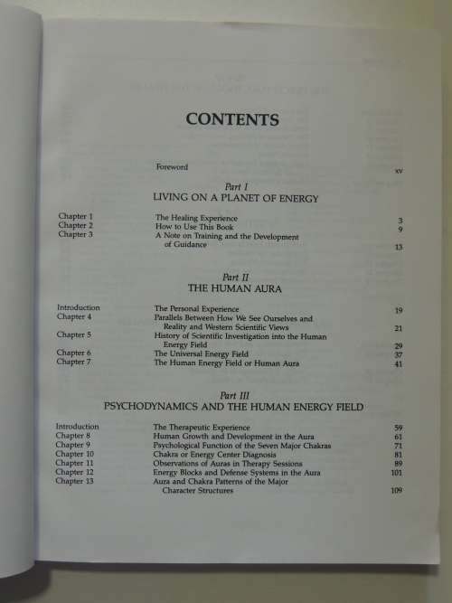 Hands of Light, A Guide to Healing Through the Human Energy Field - Barbara Ann Brennan