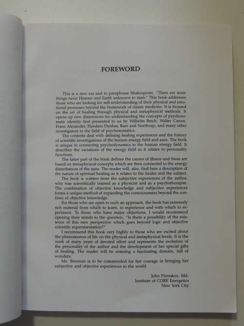 Hands of Light, A Guide to Healing Through the Human Energy Field - Barbara Ann Brennan