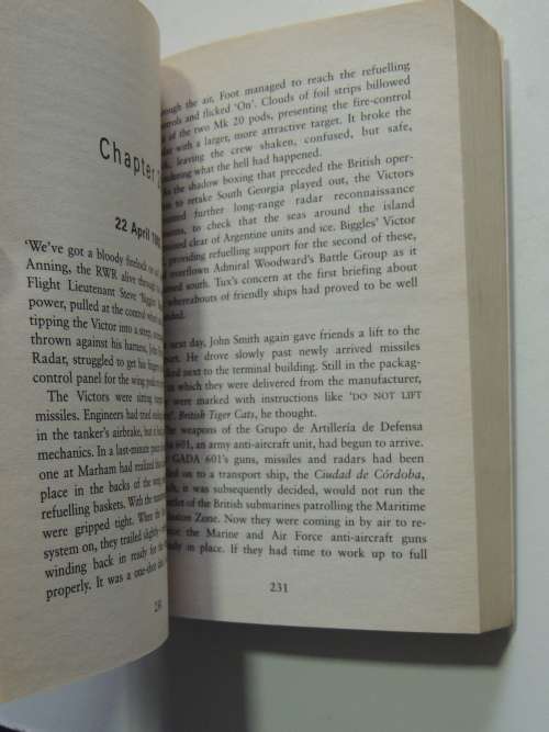 Vulcan 607 - The Epic Story Of The Most Remarkable British Air Attack Since WWII - Rowland White