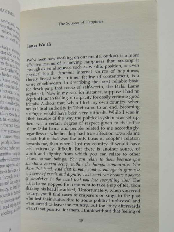 The Art of Happiness, A Handbook for Living - HH Dalai Lama & C Howard Cutler