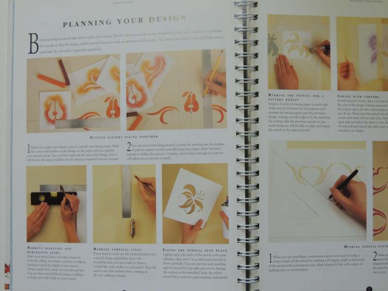 The Complete Book of Home Stencilling: Includes 24 Stencil Crds - Katrina Hall, Denise W. Taylor