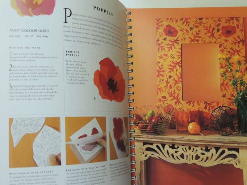 The Complete Book of Home Stencilling: Includes 24 Stencil Crds - Katrina Hall, Denise W. Taylor