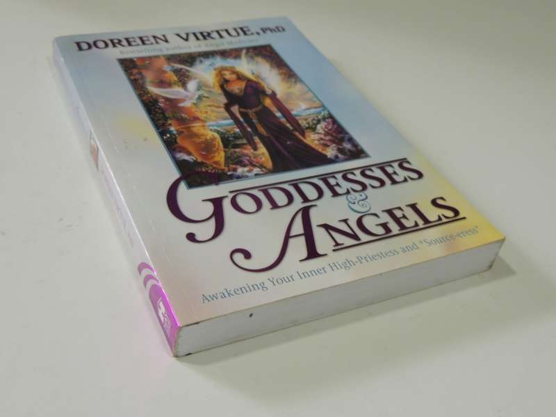 Goddesses & Angels - Awakening Your Inner High-Priestess And `Source-eress`- Doreen Virtue, PhD