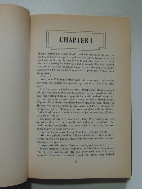Sharpe`s Regiment - 1st Edition - Bernard Cornwell   FIRST EDITION