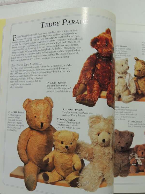 The Ultimate Teddy Bear Book - Pauline Cockrill