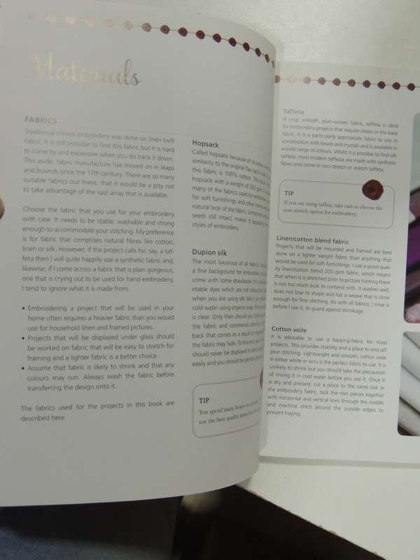 Crewel Intentions - Fresh Ideas For Jacobean Embroidery - Hazel Blomkamp