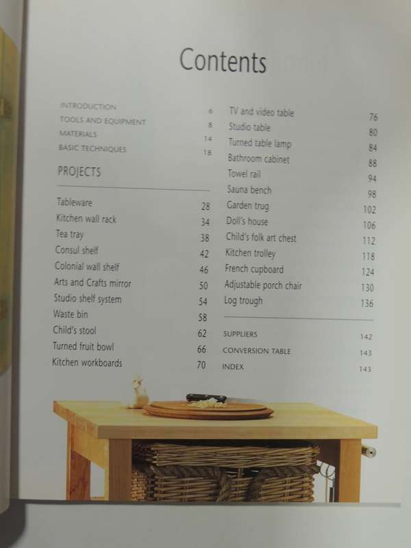 Quick &Easy Projects For Weekend Carpenter,25+ Simple &Stylish Pieces To Make -Alan &Gill Bridgewate