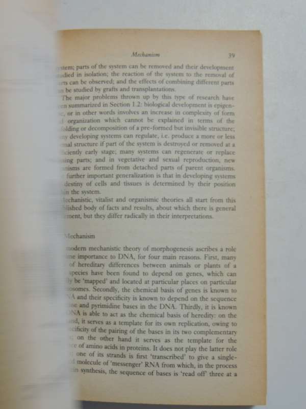 A New Science of Life, The Hypothesis of Formative Causation - Rupert Sheldrke