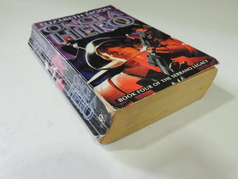 Once a Hero - Book 4 of the Serrano LegacyElizabeth Moon
