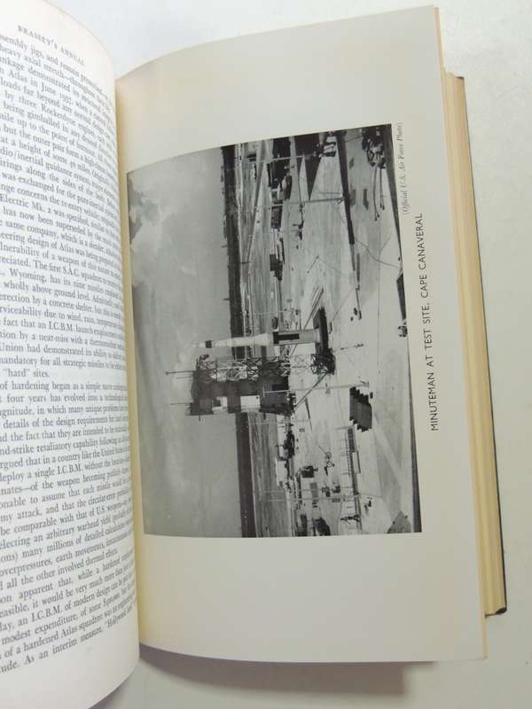 Brassey`s Annual - The Armed Forces Year-Book 1961 - ed. Rear-Admiral H.G. Thursfield