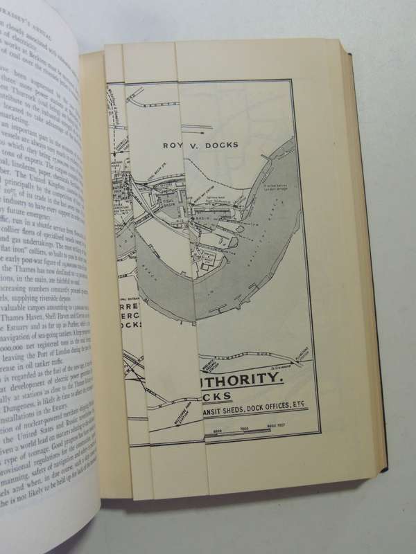 Brassey`s Annual - The Armed Forces Year-Book 1961 - ed. Rear-Admiral H.G. Thursfield