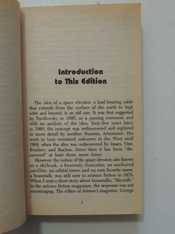 The Web Between The Worlds - Charles Sheffield