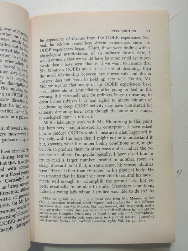 Journeys Out Of The Body - Robert A. Monroe