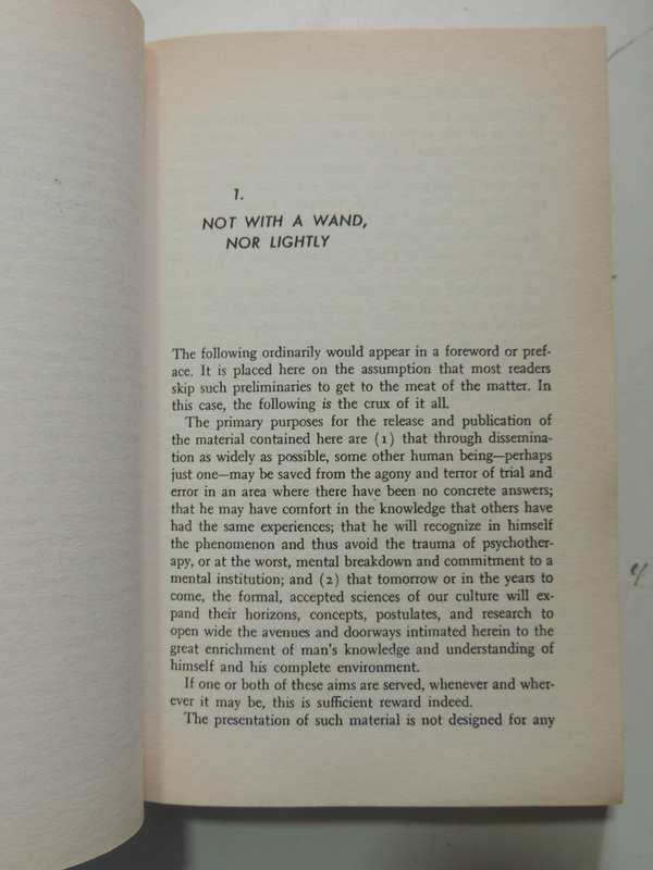 Journeys Out Of The Body - Robert A. Monroe
