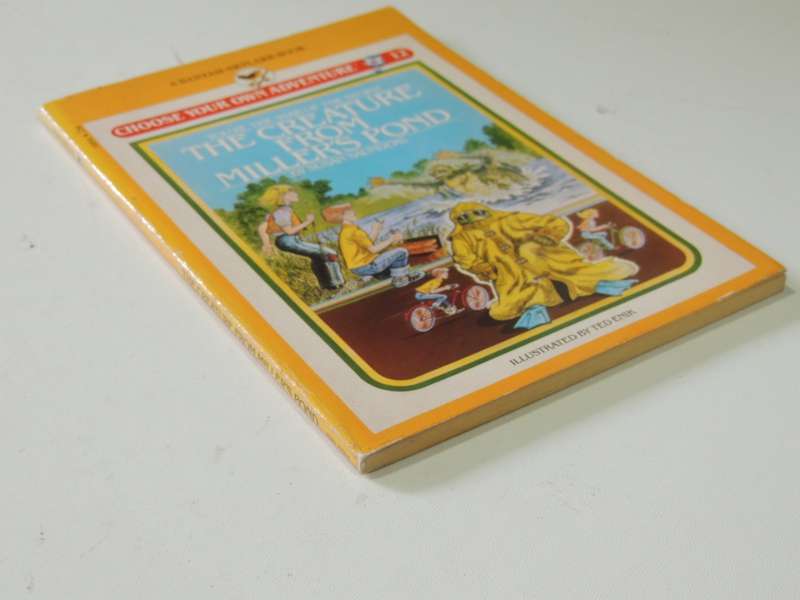 The Creature From Miller`s Pond - Choose Your Own Adventure 12 - Susan Saunders