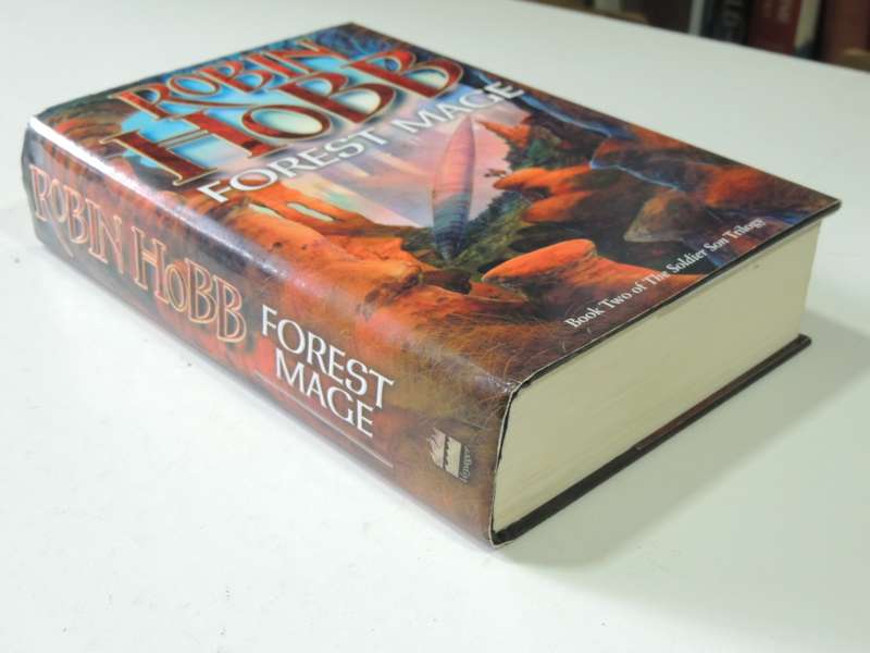 Forest Mage - The Soldier Son Trilogy Book 2- Robin Hobb