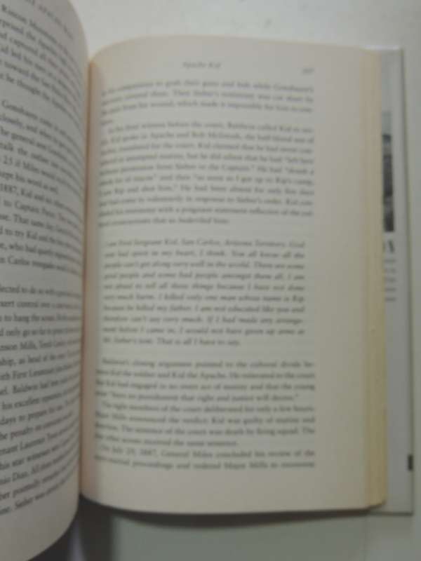The Apache Wars - Paul Andrew Hutton