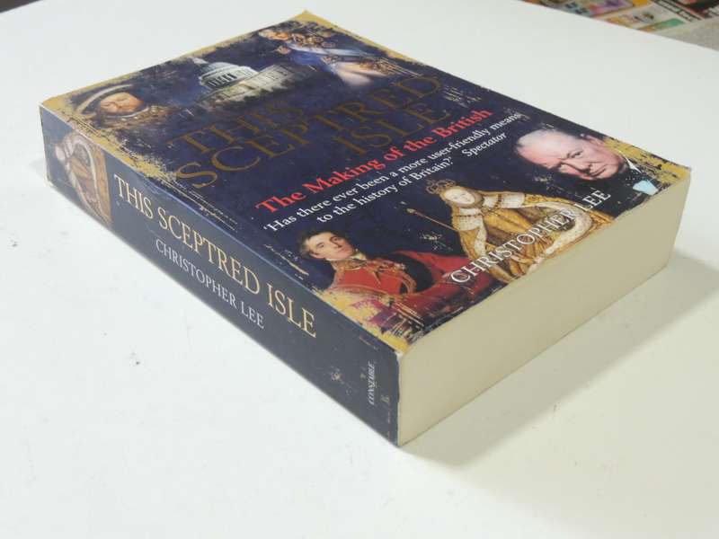 This Sceptred Isle - The Making Of The British - Christopher Lee