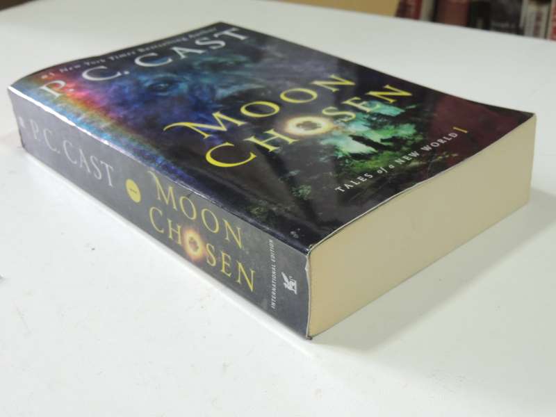 Moon Chosen - Tales Of A New World 1 - P.C. Cast