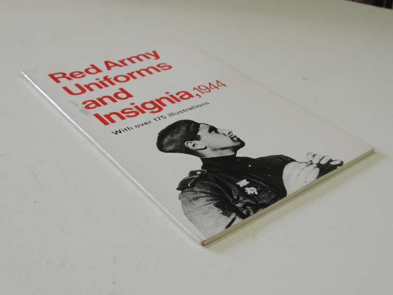 Red Army Uniforms And Insignia