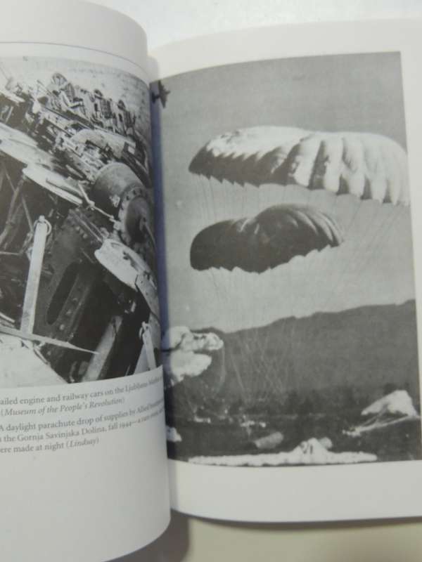 Beacons In The Night - With The OSS And Tito`s Partisans In Wartime Yugoslavia - Franklin Lindsay