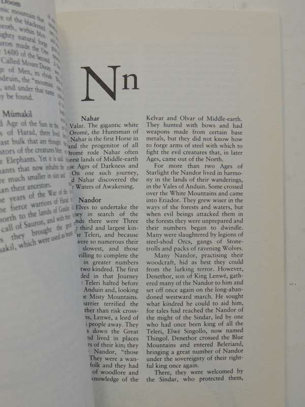 A Guide to Tolkien - David Day      2001