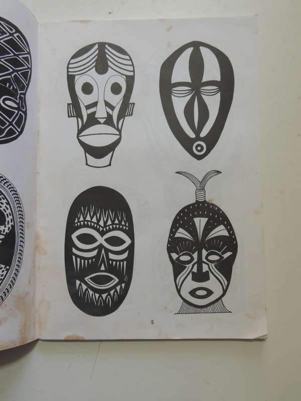 African Design - Book 3  African Masks, Figures And Habitat Scenes - Lunell Kruger & Zadra Klapwijk