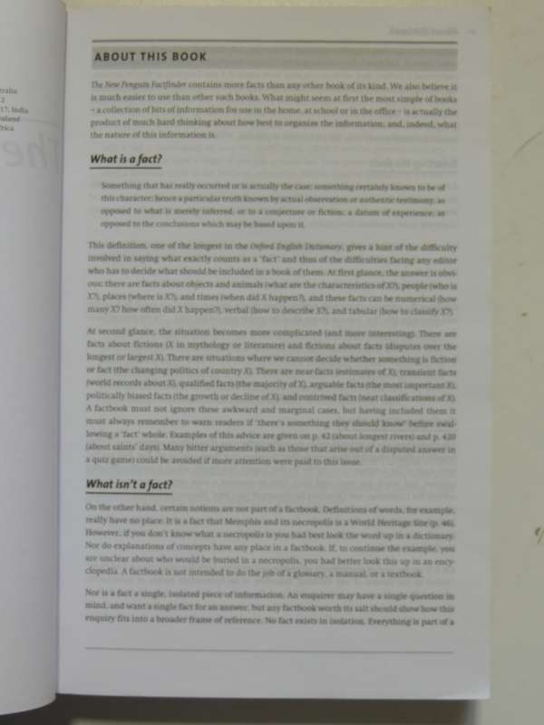 The New Penguin Fact Finder - Ed David Crystl  2003